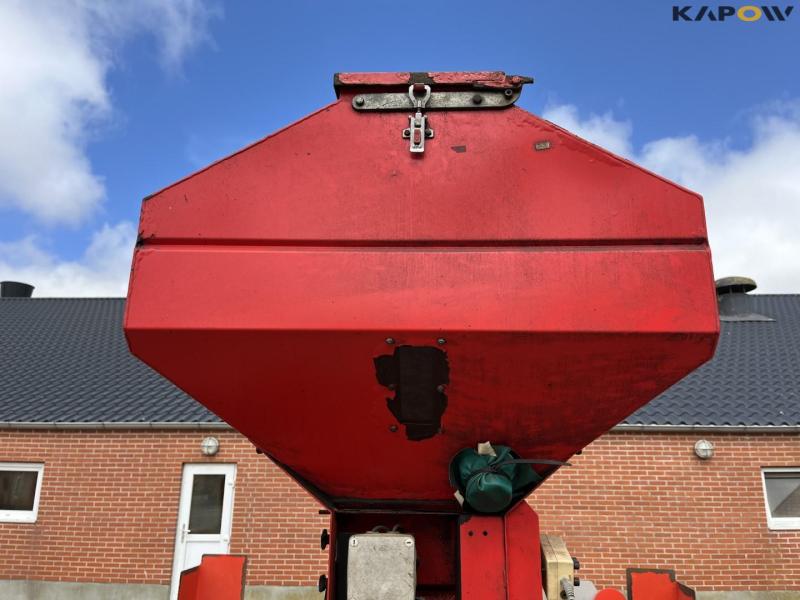 Kuhn Optimer 503 R disc harrow with seed drill 13