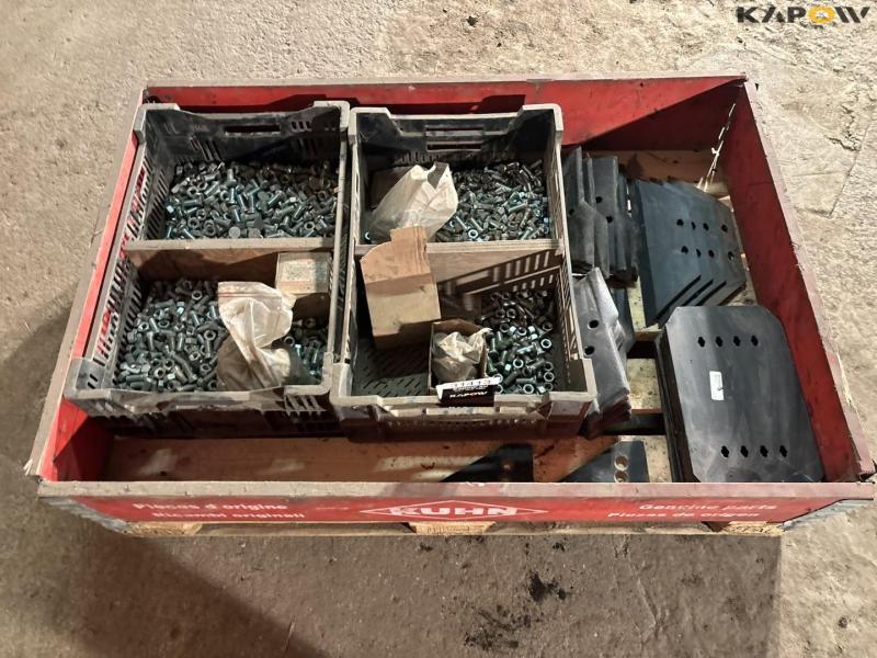 Kuhn wear parts for plow 3