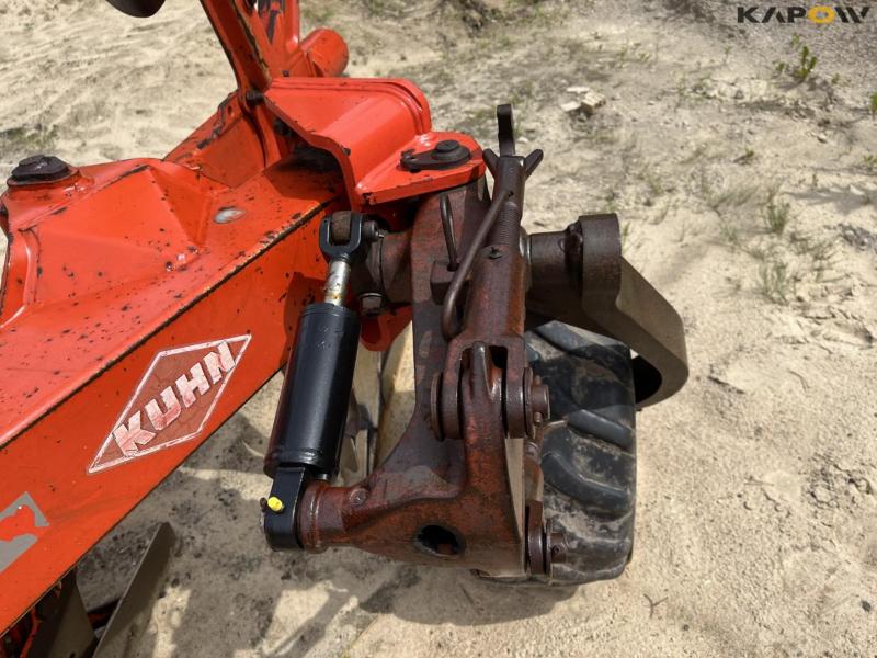 Kuhn Vari-Master 151 5 furrow reversible plough 9