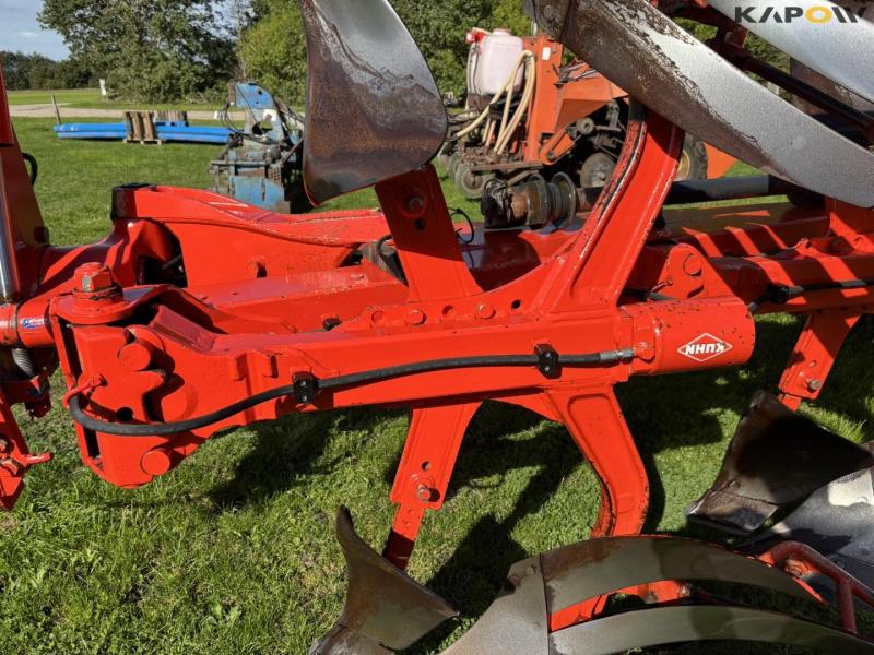 Kuhn Vari-Master 152 rake reversible plough 47