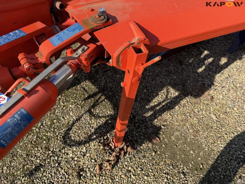 Kuhn Vari-Master 153 plow 26