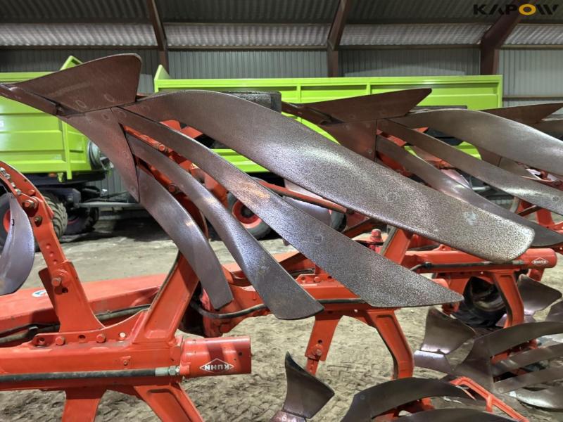 Kuhn vario-master 153 5 furrow plough 53