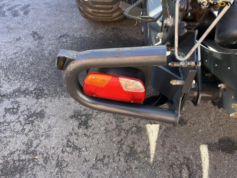 Kuhn VBP 3195 IntelliWrap baler 38