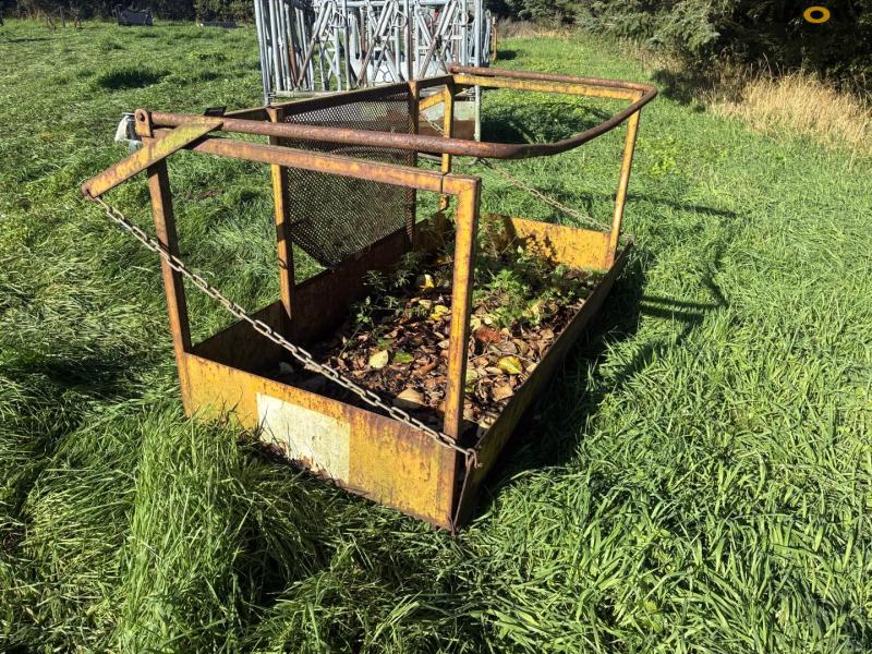 Basket for pallet forks 7