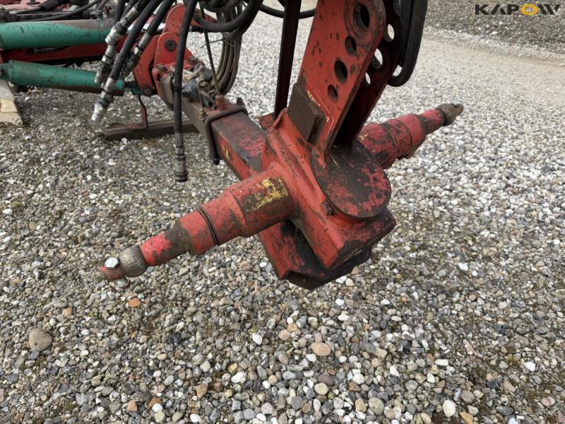 Kverneland 100-30 7 furrow reversible plough 11