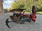 Kverneland 4-furrow EG85 reversible plow 3