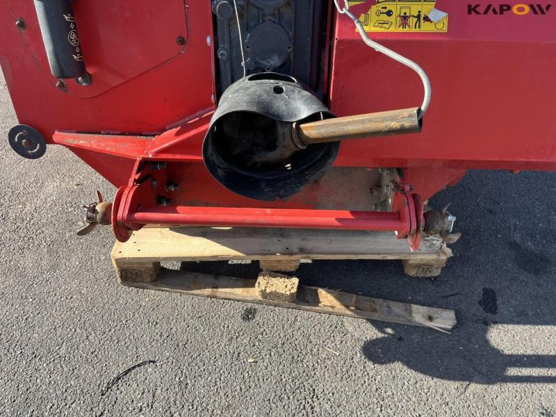 Kverneland 852 straw chopper 10