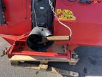 Kverneland 852 straw chopper 9