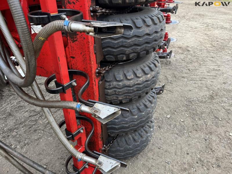 Kverneland Accord + Einböck Seed Machine + Snail 47