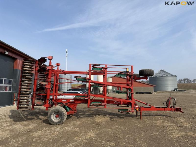 Kverneland CTC stubble harrow 4