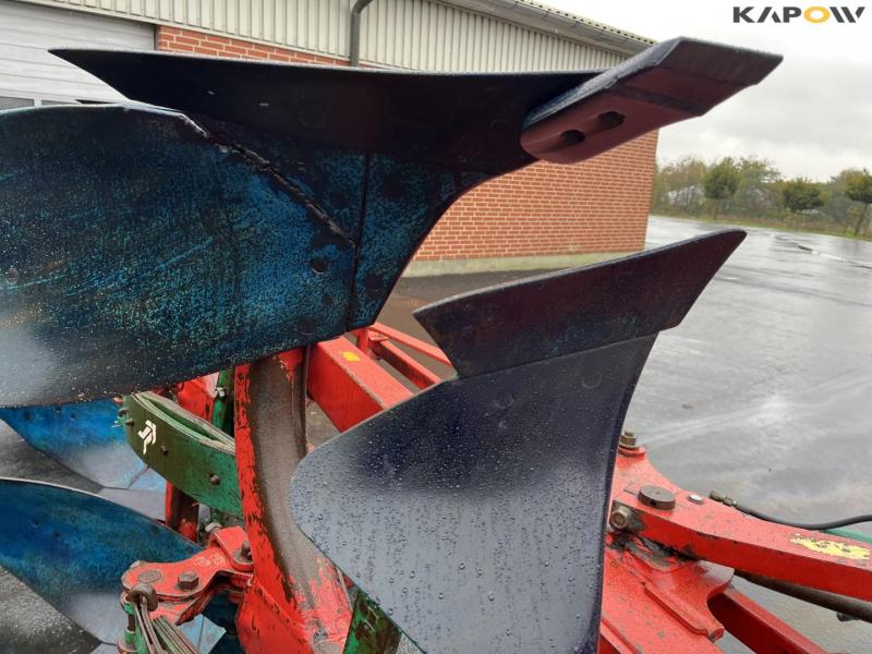 Kverneland EG100 5 furrow plough 14