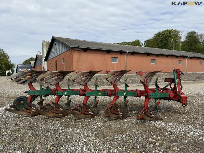 Kverneland EG100 furrow plough 4