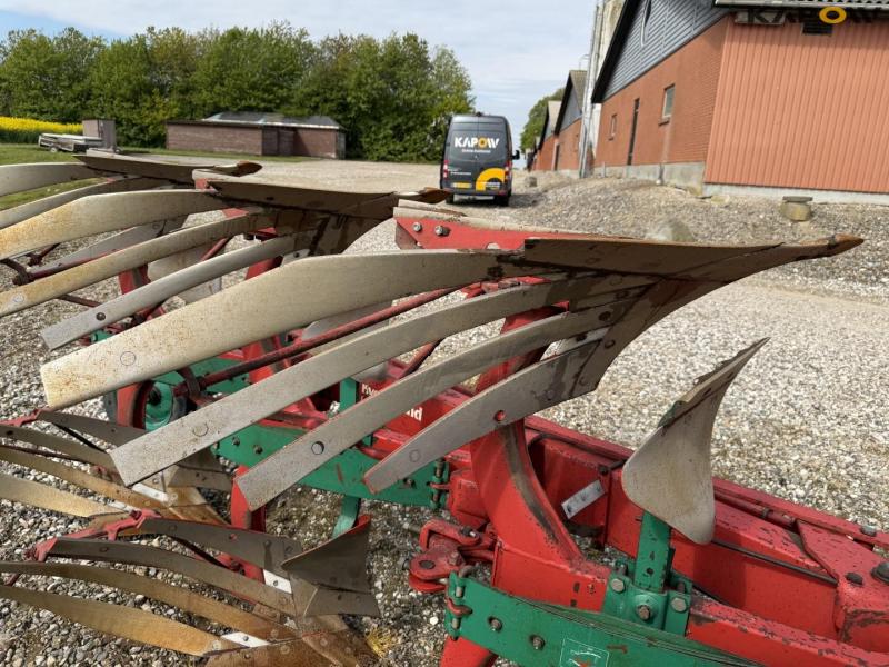 Kverneland EG100 furrow plough 34