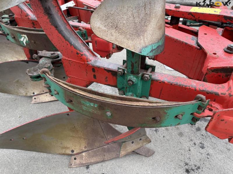 Kverneland EG85 plow 21