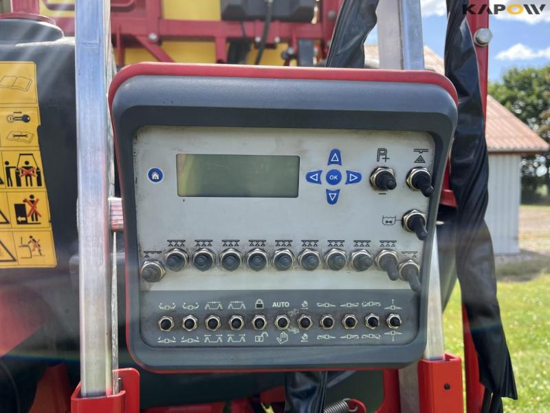 Kverneland iXtrack C50 with 24 meter boom 17