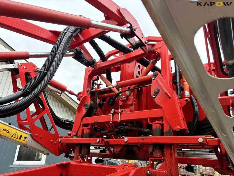 Kverneland IXtrack C60 sprayer 57