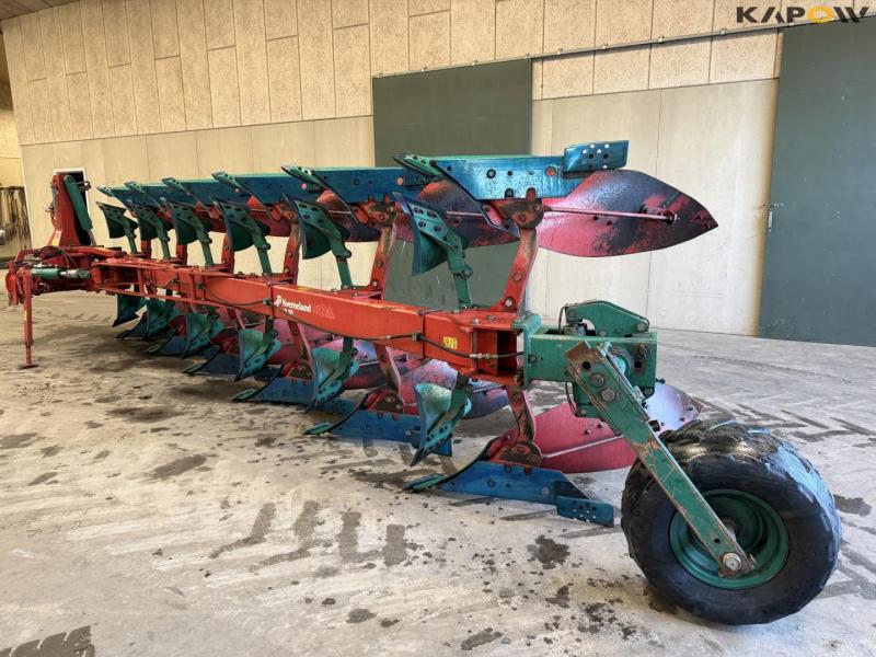 Kverneland LD100 plow 6