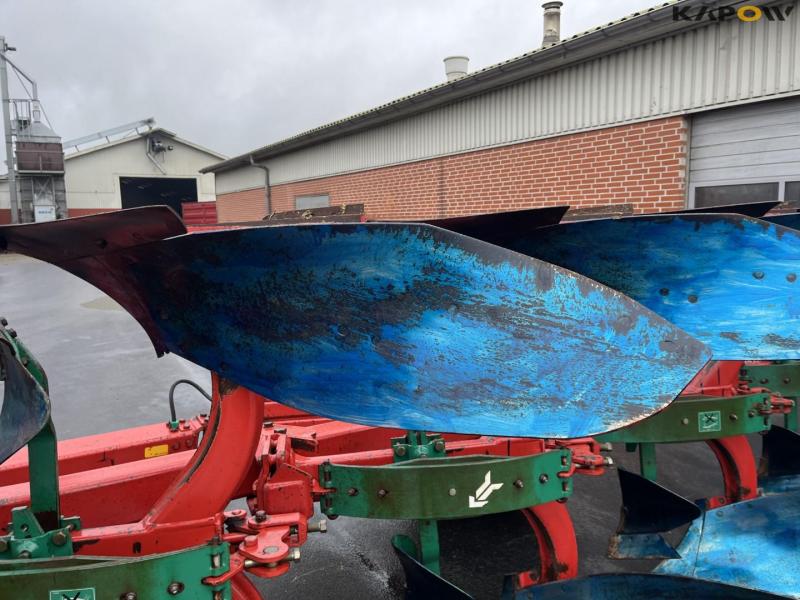Kverneland PG100 7 furrow reversible plough 20