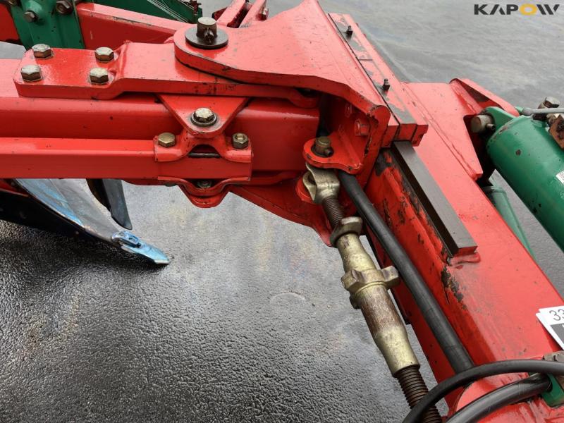 Kverneland PG100 7 furrow reversible plough 23