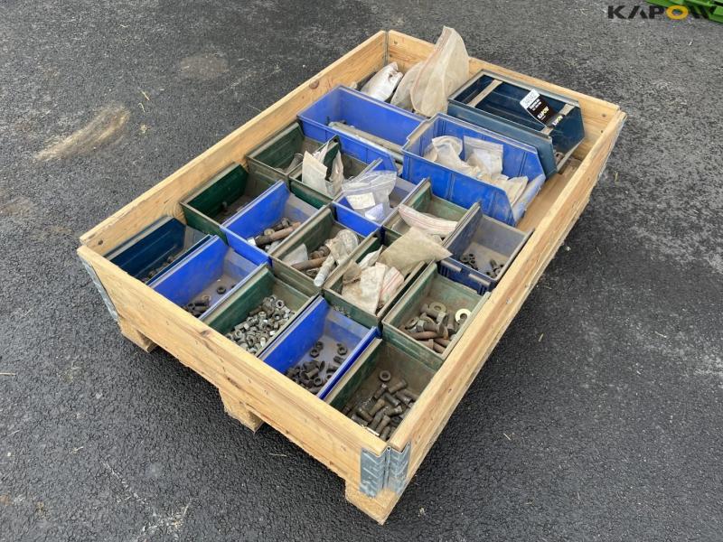 Kverneland plough bolts 1