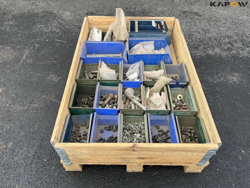 Kverneland plough bolts 2