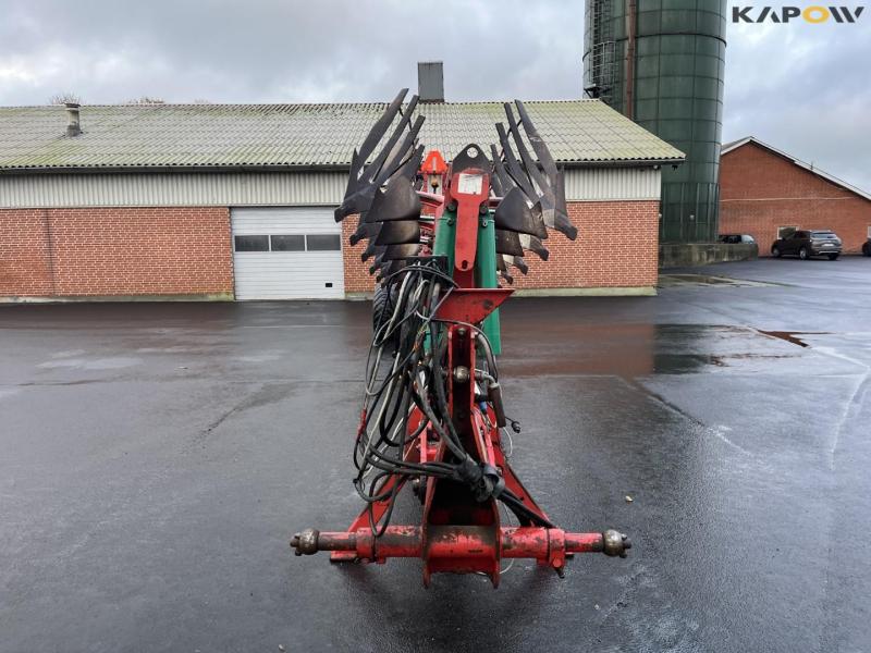 Kverneland PW 100 10 furrow reversible plough 2