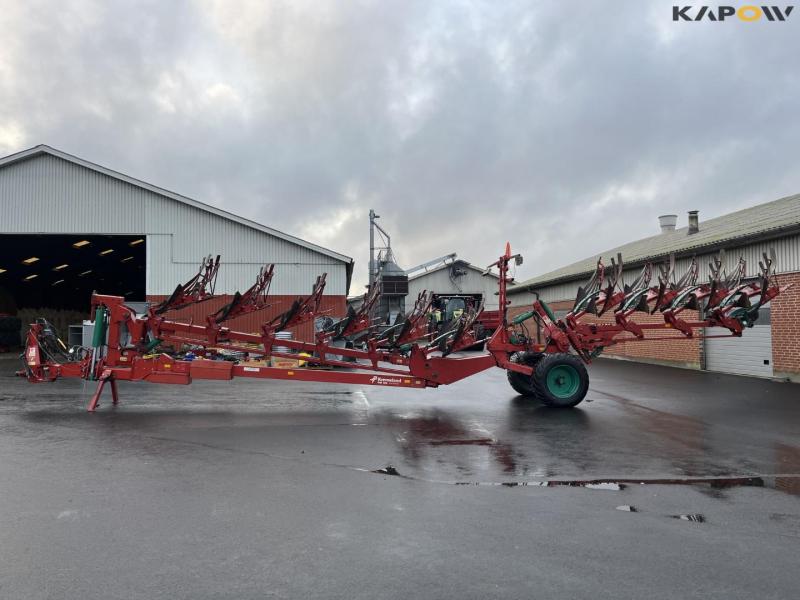 Kverneland PW 100 10 furrow reversible plough 7