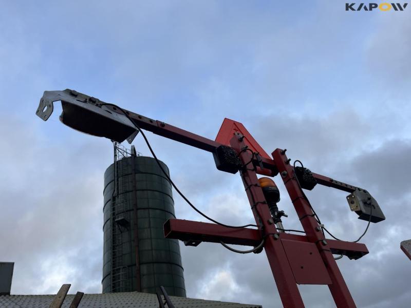 Kverneland PW 100 10 furrow reversible plough 34