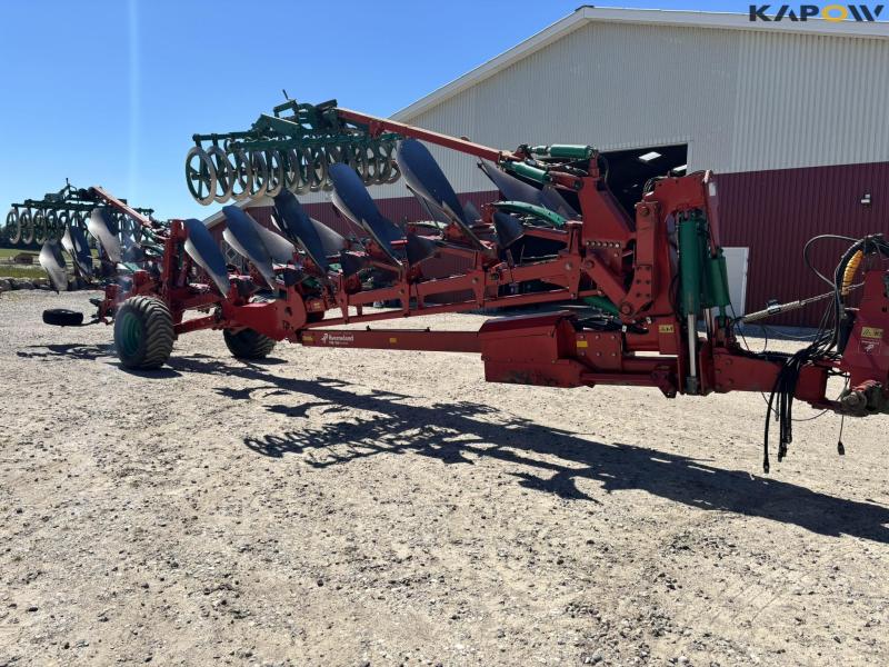 Kverneland PW 100 8 furrow reversible plough 3