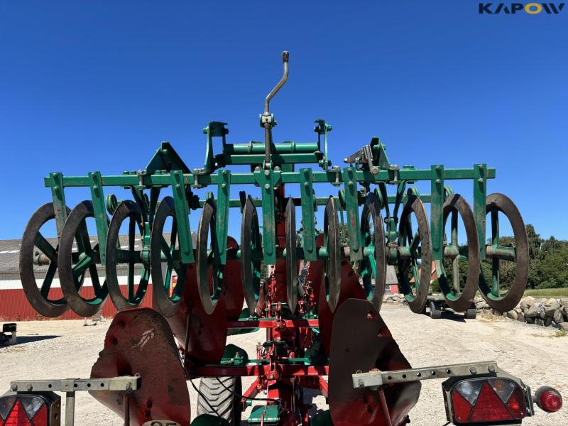 Kverneland PW 100 8 furrow reversible plough 63