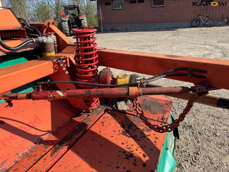 Kverneland taarup 338b/328E seeding set with front mower 44
