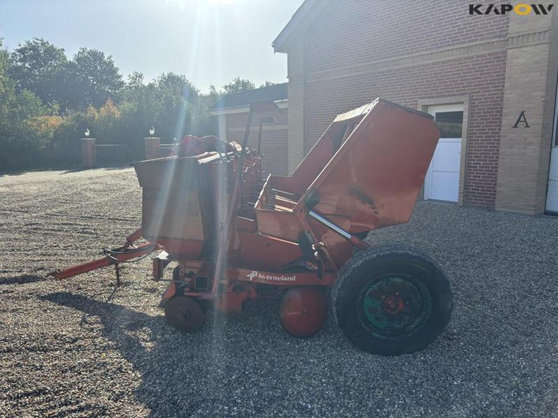 Kverneland UN 3200 potato planter 8