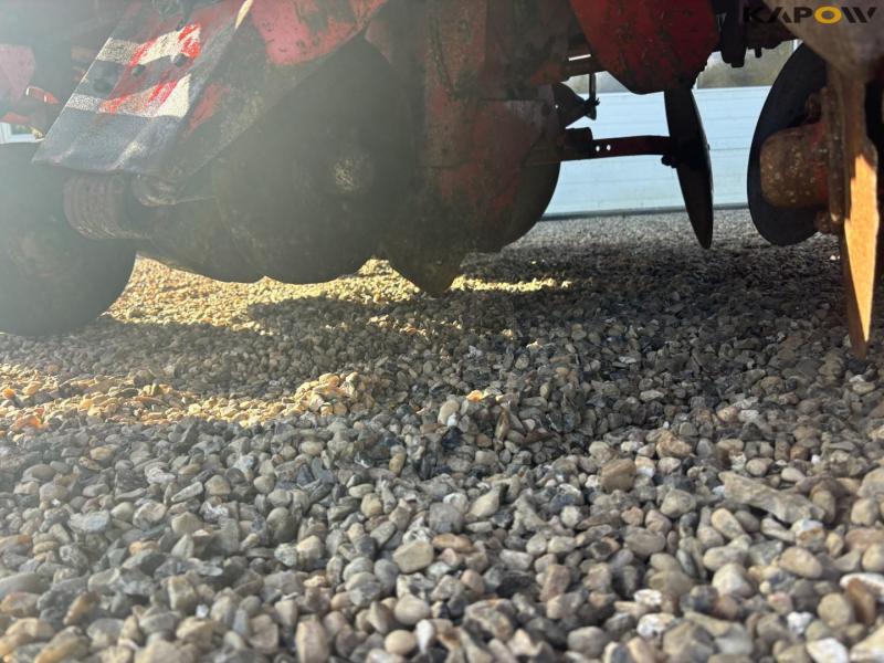 Kverneland UN 3200 potato planter 13