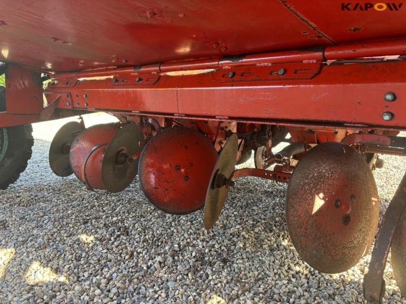 Kverneland UN 3200 potato planter 36