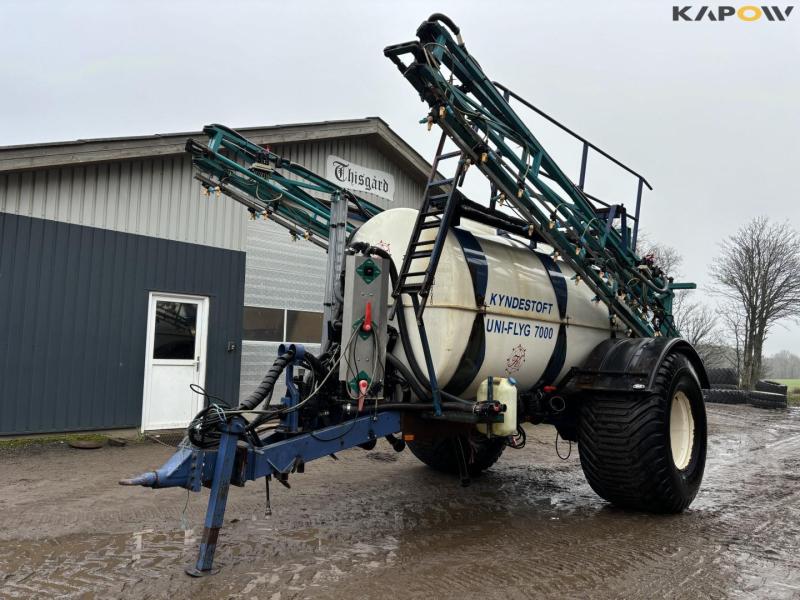 Sprayer Uni-Flyg 7000 24meter sprayer 1