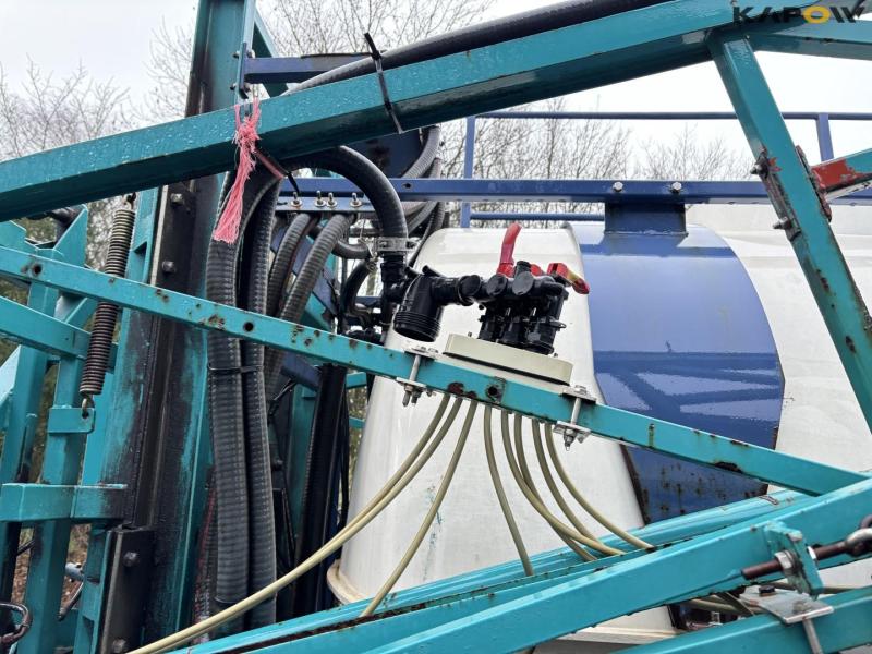 Sprayer Uni-Flyg 7000 24meter sprayer 38