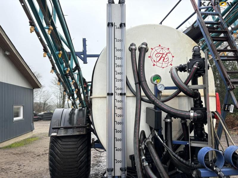 Sprayer Uni-Flyg 7000 24meter sprayer 44