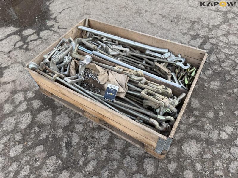 Locks for twin wheels 1