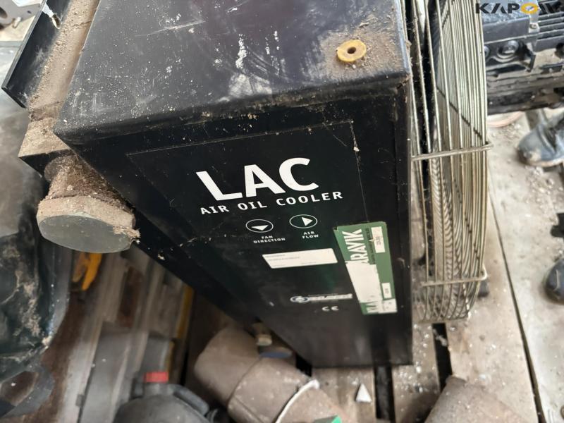 LAC oil cooler 11