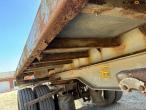 Flatbed truck with brakes on 1 axle 15