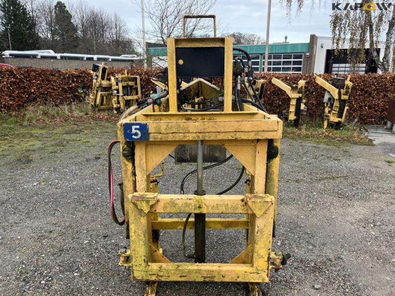 Laigaard hitch for truck with remote control 6