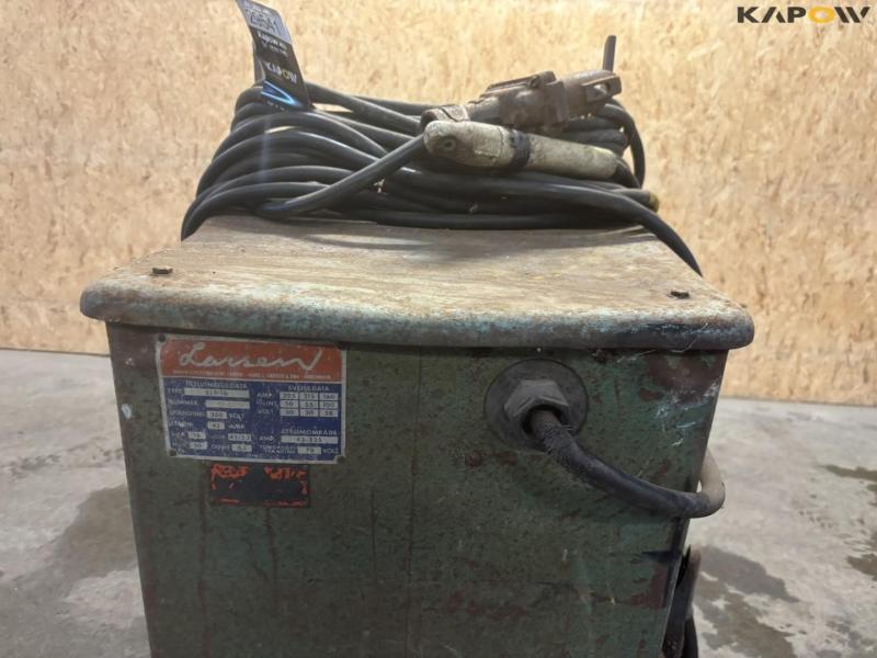 Larsen ELT16 welder 9