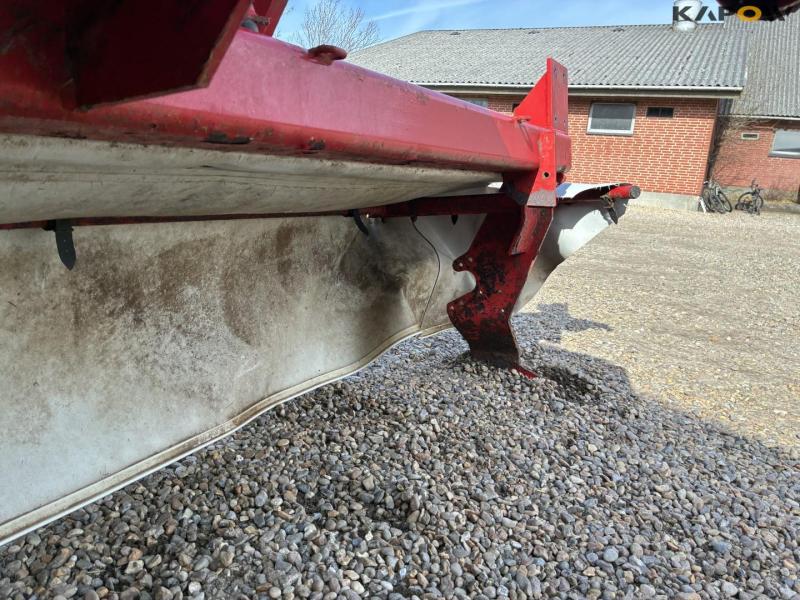 Lely 320F frame and curtains 14