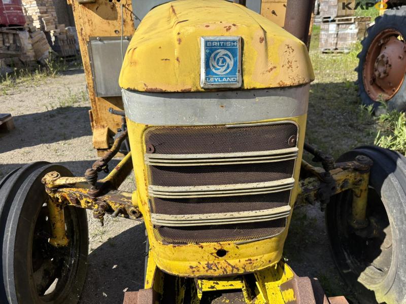 Leyland 154 with snowplow 26