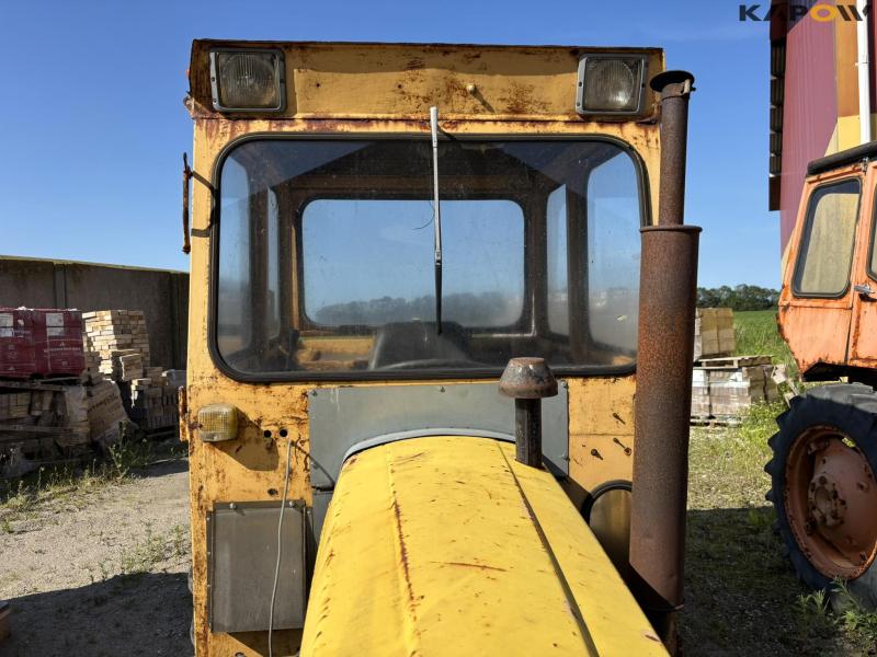 Leyland 154 with snowplow 27