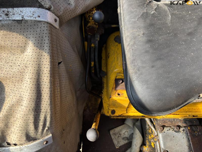 Leyland 154 with snowplow 81