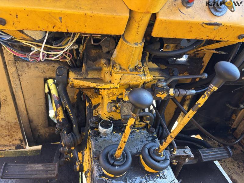 Leyland 154 with snowplow 83