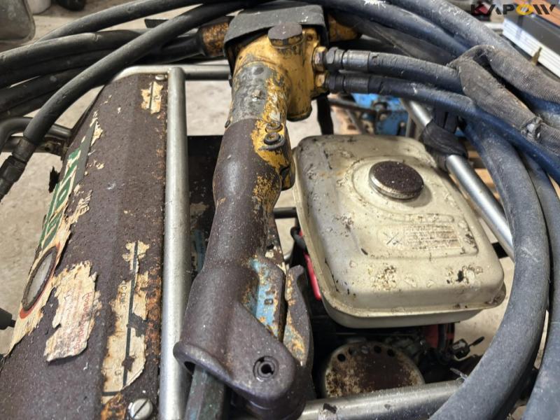 Lifton mobile hydraulic hammer 9