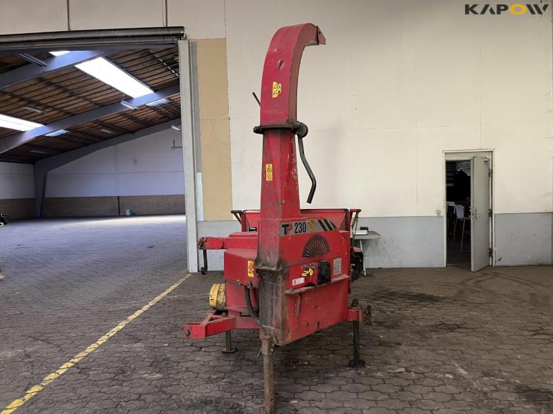 Lindana Tp230 wood chipper 8