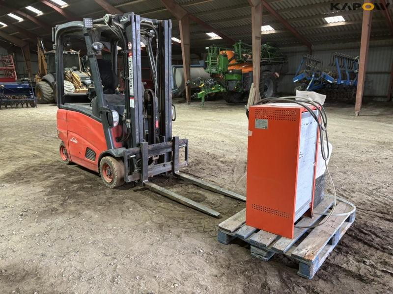 Linde E16 Electric forklift 3